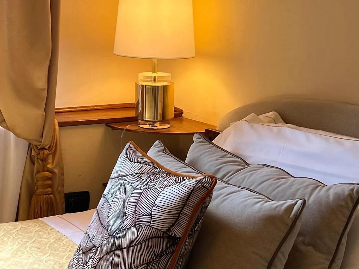 Hotel Villani Florencia 2*,