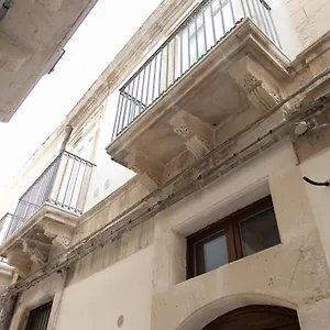 Apartment Le Grazie Romantic House By Dimore Trinacria Syracuse