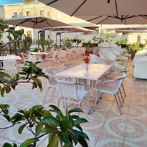 https://hotel-trinacria.palermohotels.org