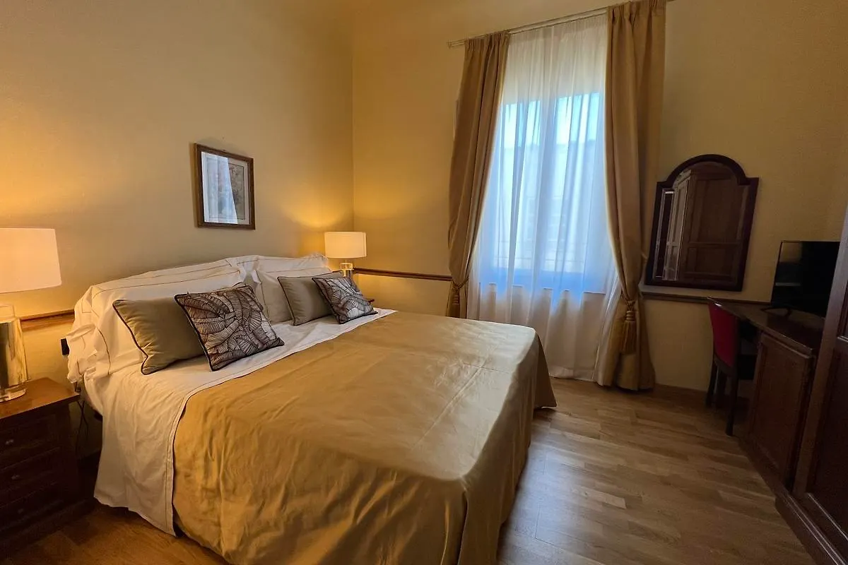Hotel Villani فلورنس 2*,